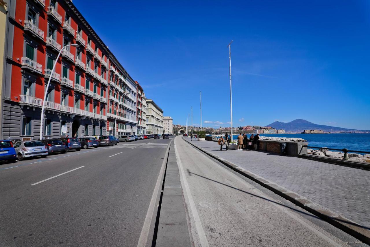 Casa Vacanze Mergellina 84 Chiaia, Stadio Maradona Lungomarecaracciolo Napoli Exterior foto