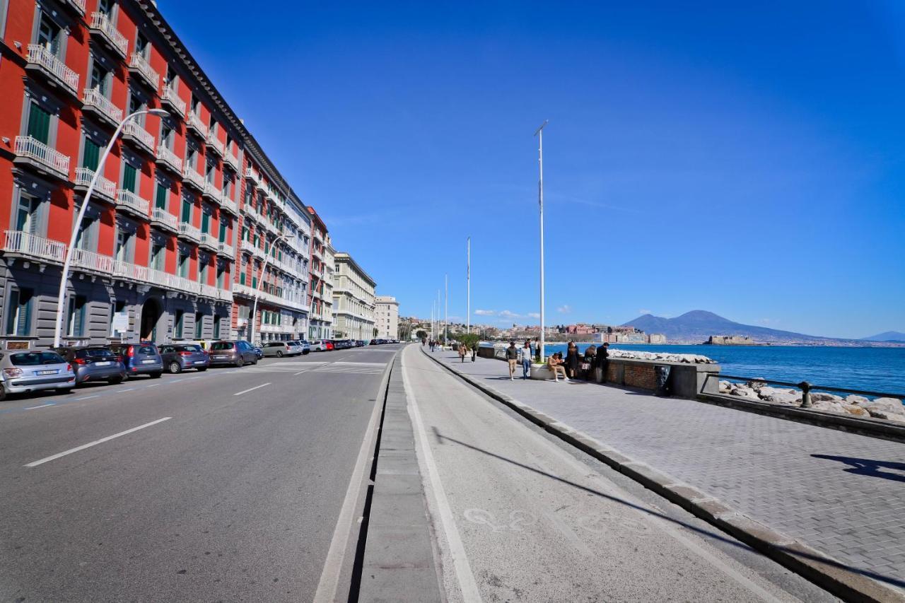 Casa Vacanze Mergellina 84 Chiaia, Stadio Maradona Lungomarecaracciolo Napoli Exterior foto